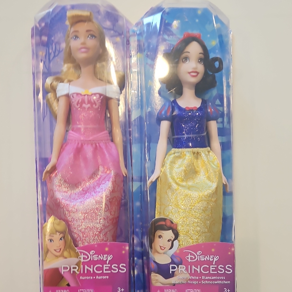 Bundle Disney Princess Dolls Pink and Yellow Fashion Set